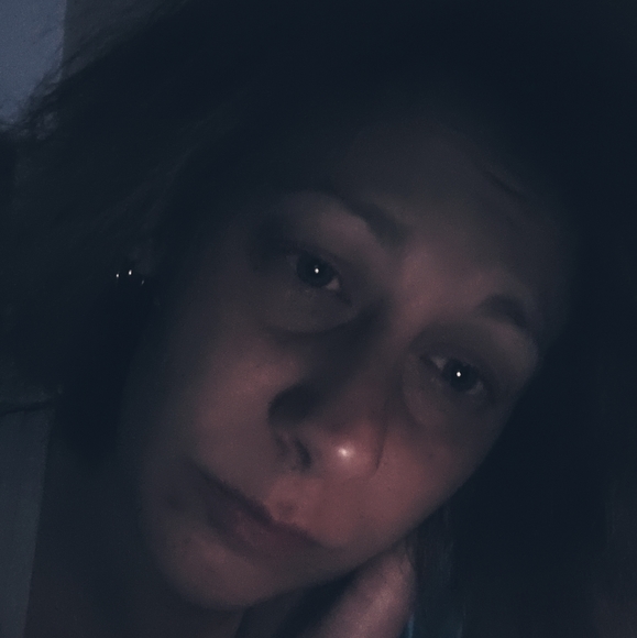 Meet your Posher, Andrea - Picture 3 of 3